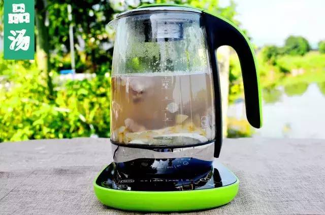 【补气提神】西洋参芡实排骨汤(图1)